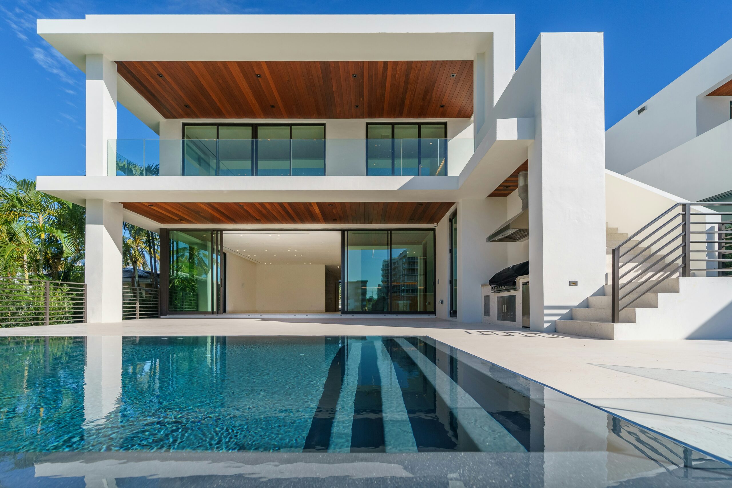 Find Your Dream Home: Selecting Luxury Custom Home Builders